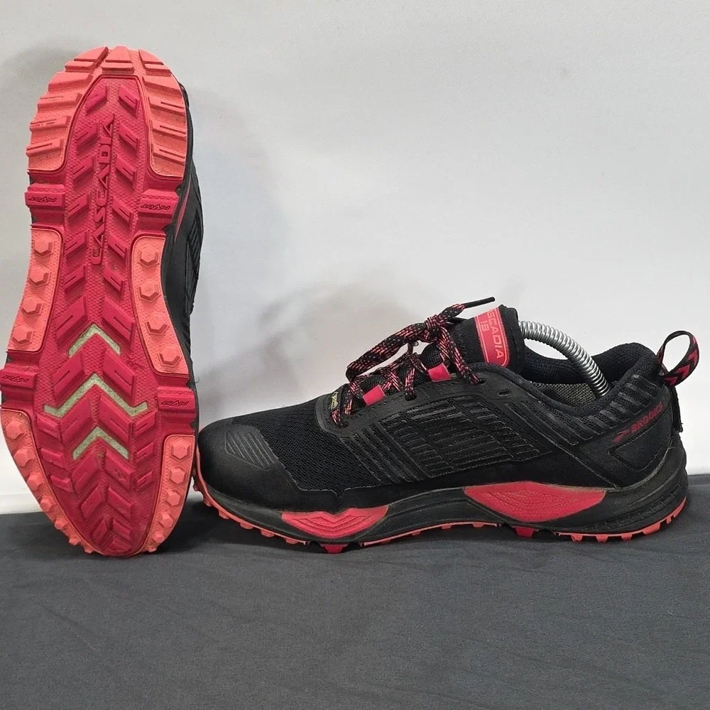 Size 7 - Brooks Cascadia 13 GTX Black - 1202731-B048 - Picture 7 of 8